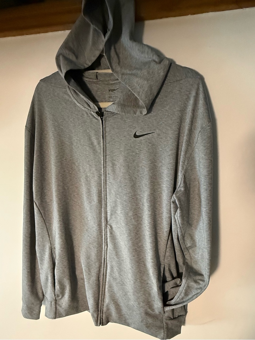 NIKE Yoga Dri-Fit Men’s Lightweight Gray Full-Zip Hoodie Jacket